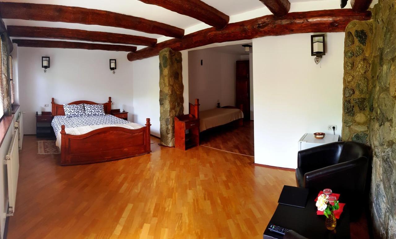Casa Bunicului Villa Kisvist Szoba fotó