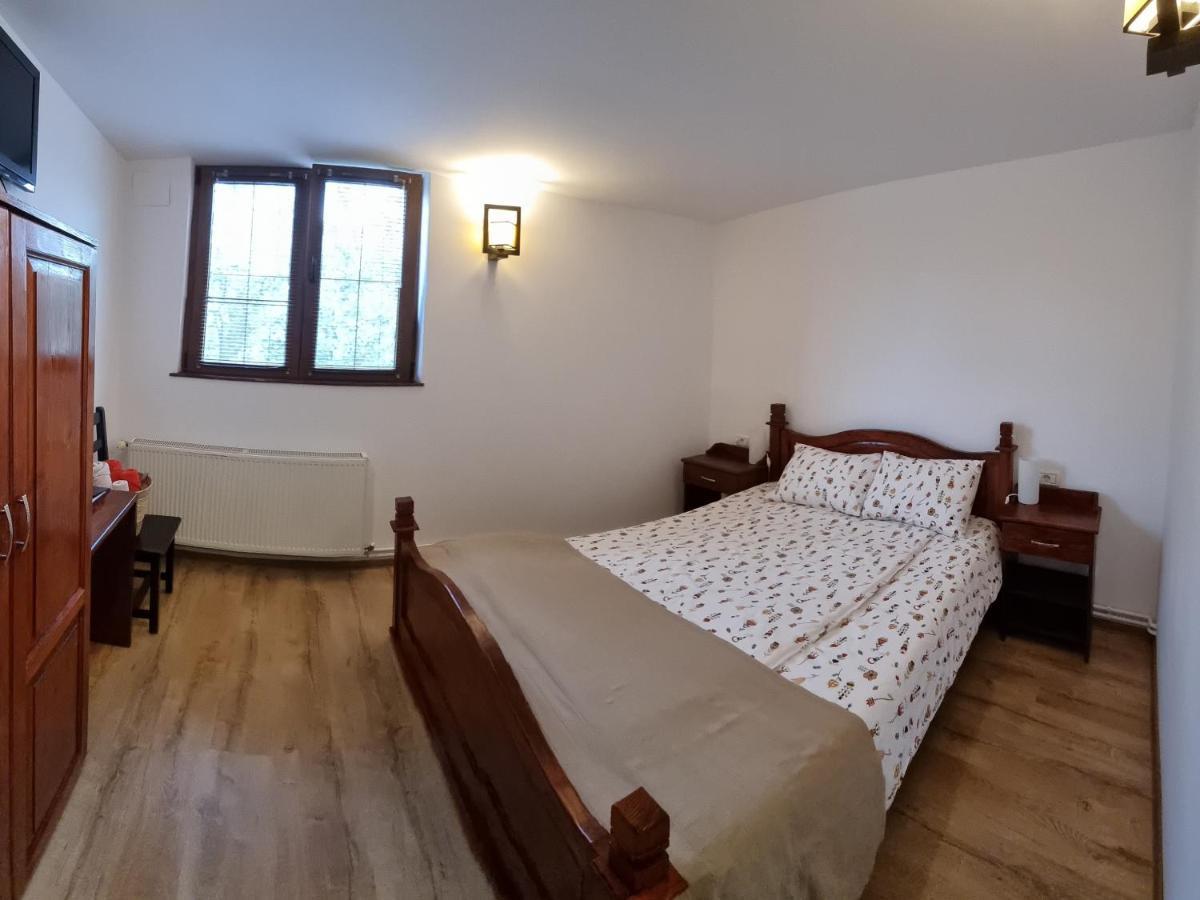 Casa Bunicului Villa Kisvist Szoba fotó