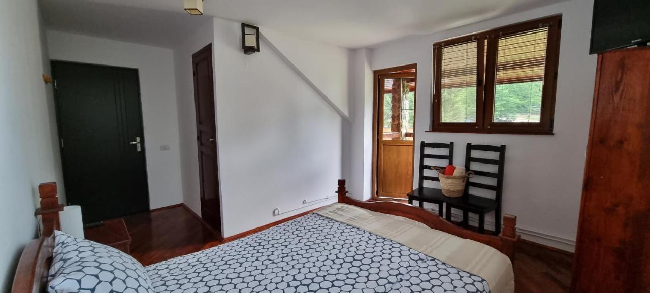 Casa Bunicului Villa Kisvist Szoba fotó